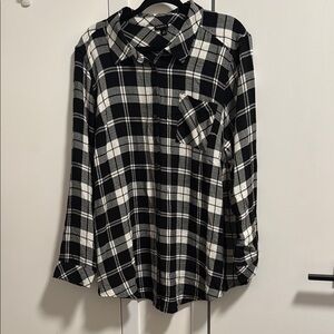 Torrid Black and White Plaid Button Down Shirt
